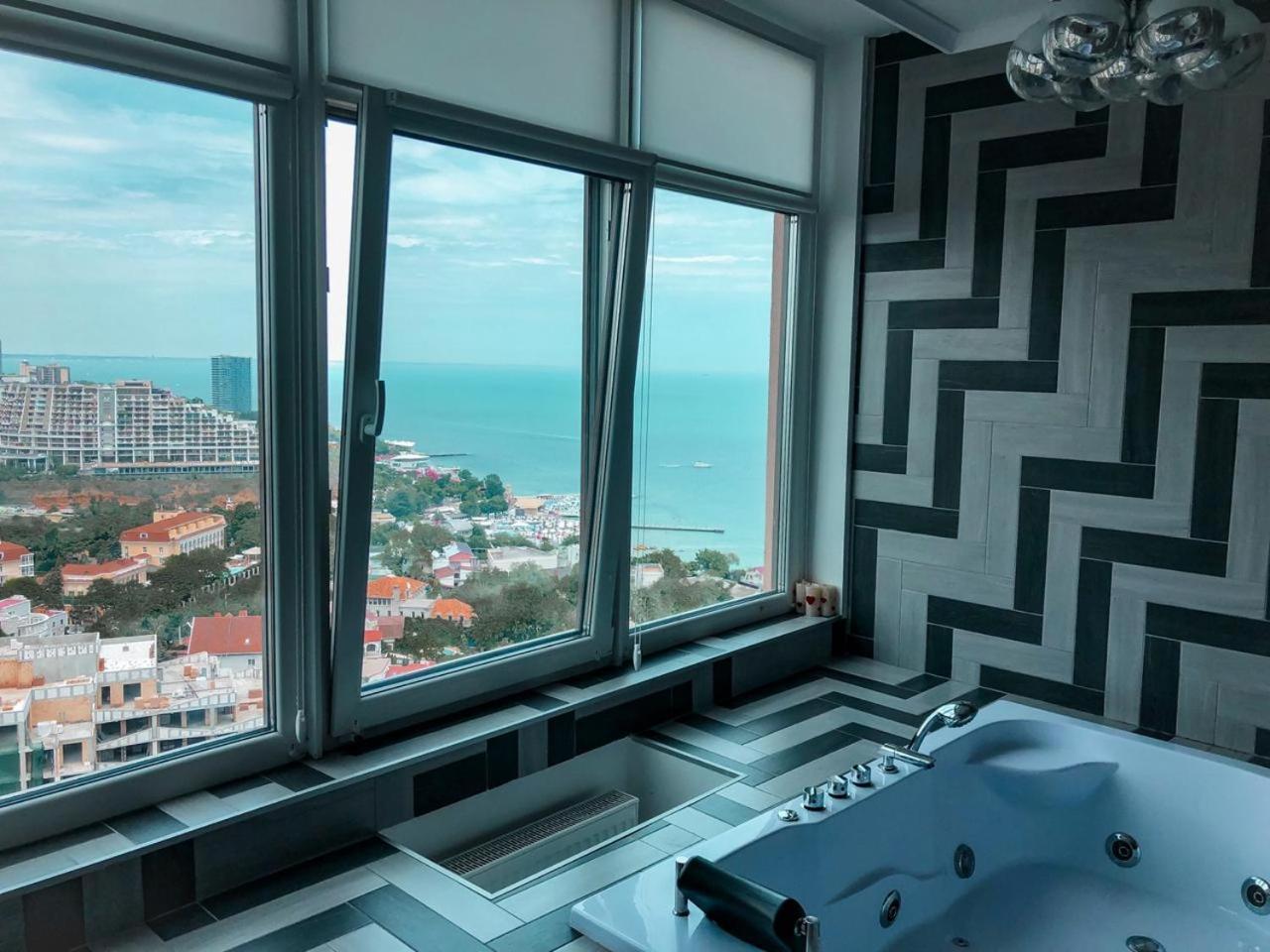 M&P Vip Appartments In Arkadia Odessa Rom bilde