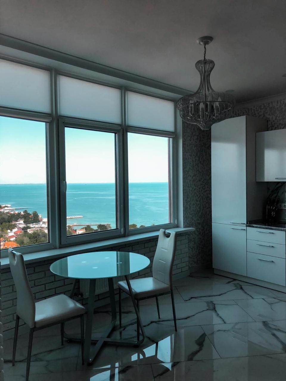 M&P Vip Appartments In Arkadia Odessa Rom bilde