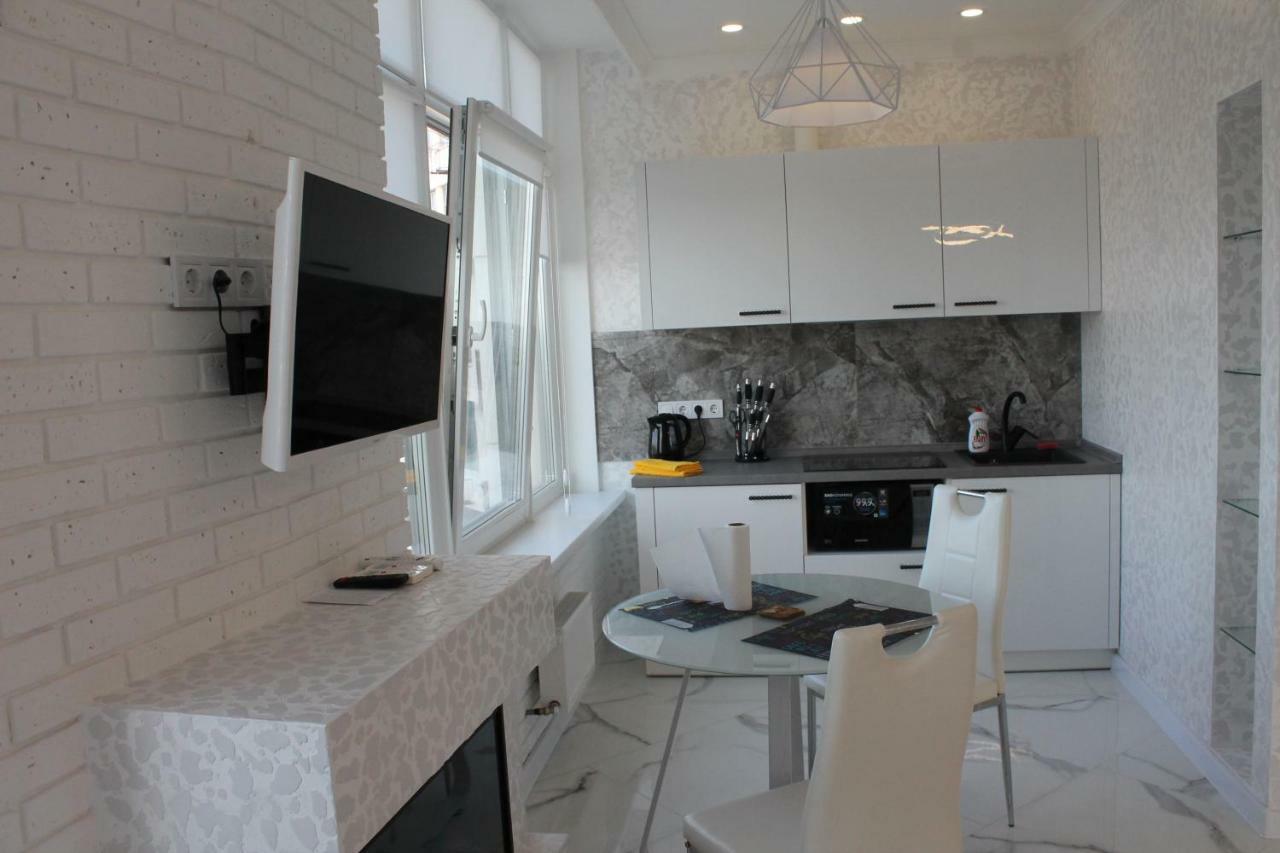 M&P Vip Appartments In Arkadia Odessa Eksteriør bilde