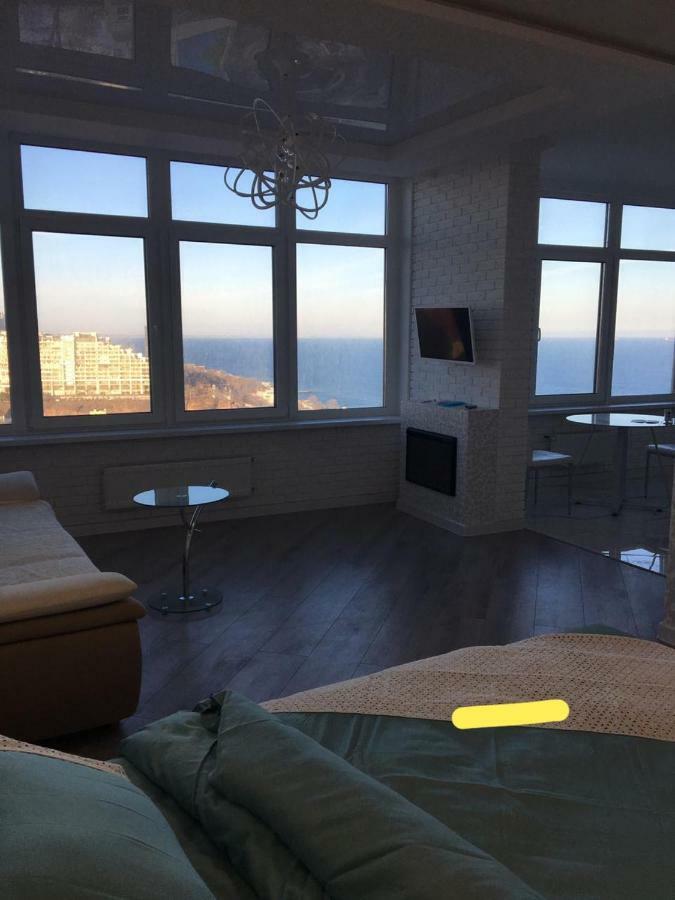 M&P Vip Appartments In Arkadia Odessa Eksteriør bilde